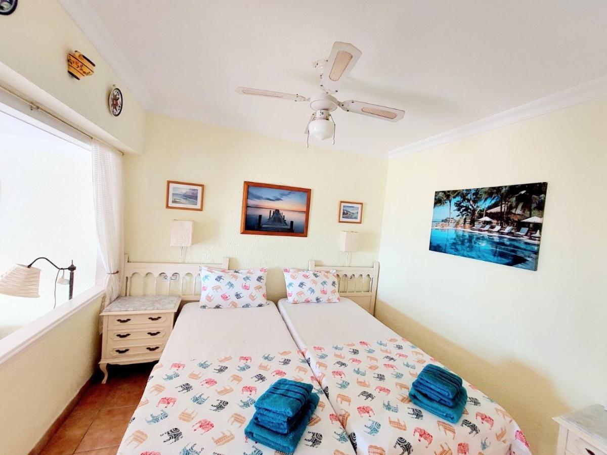 First Line Villa Floor Studio Apartment With Amazing Sea View Air Conditioned Just 50M From The Beach Costa Adeje  Luaran gambar